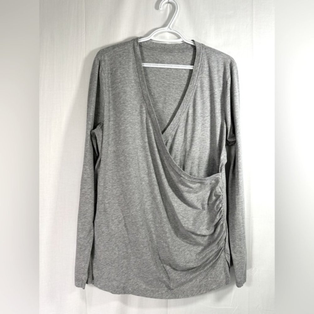 LOVE by GAP nursing/ maternity/breastfeeding long sleeve tee XL